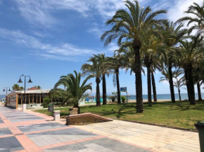 CARIHUELA BEACH apartment, 2nd line, Torremolinos